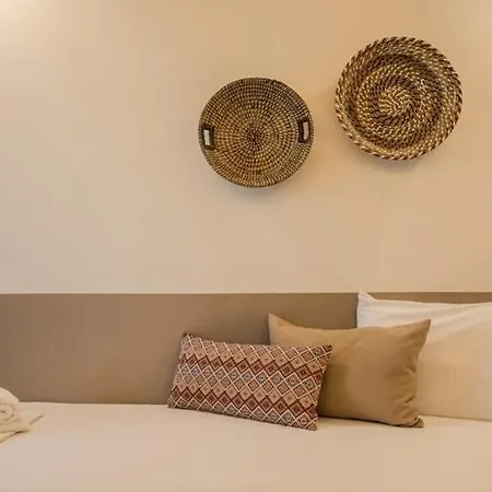 Apartamento In With A Shared Swimming Pool Gerakini